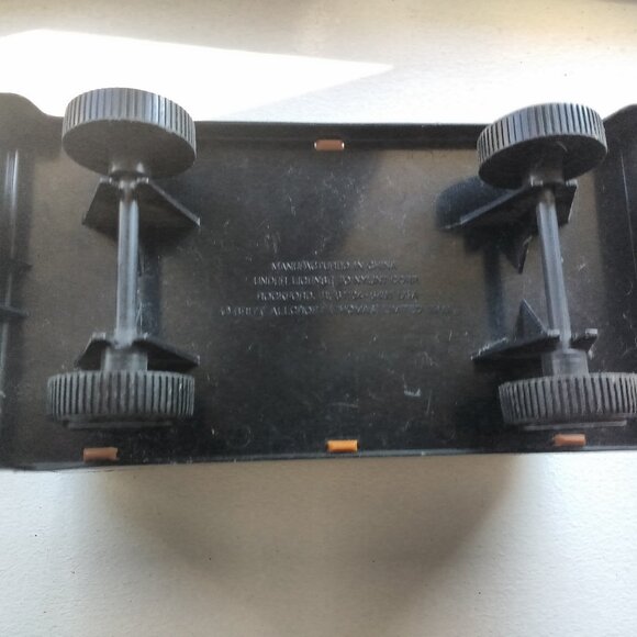 Thomas the tank engine & Annie Caboose Train Used Vintage - Picture 4 of 8